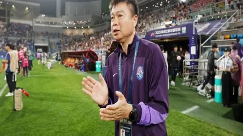 京多安点赞格雷茨卡去年低调留守争位，共创双赢佳话